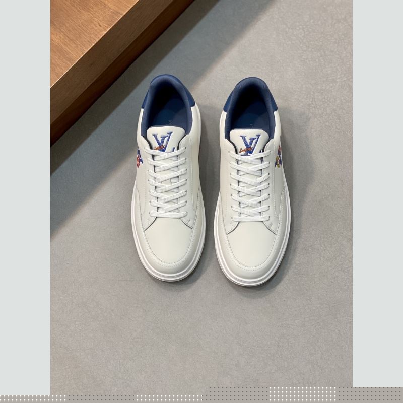 l**is V*t*n sneakers